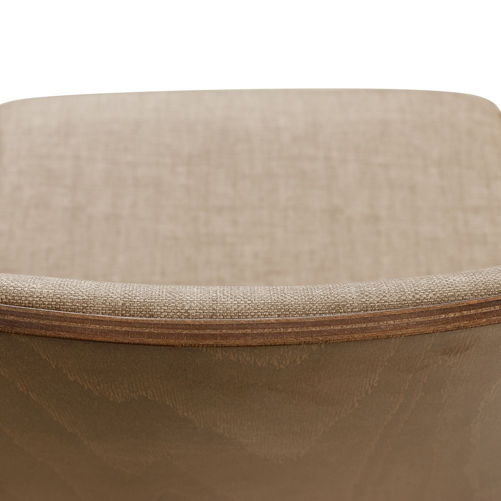 Beizton: Nougat/Bezug: Lintex Umber-416 (auf Anfrage)Konferenzstuhl Eruno-220 mit Sitz und Rückenpolster, verchromtem Metallgestell, stapelbar Detailansicht Sitzfläche