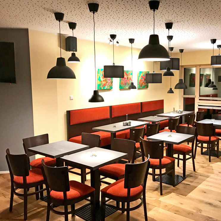 gastronomie-sitzbank-m-2015-2-_7_1846 Foto: VHS Café Markt Langquaid