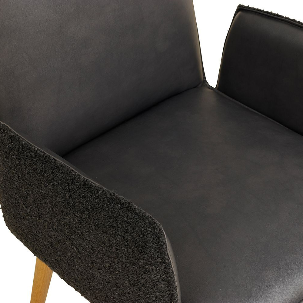 Gestell: Eichenholz │ Bezug (innen): A1987 │ Bezug (außen): Antelao-421