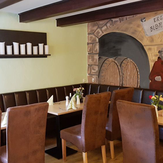 gastronomie-sitzbank-q-103-f-_0_2688 Foto: Gasthaus Zum weißen Ross