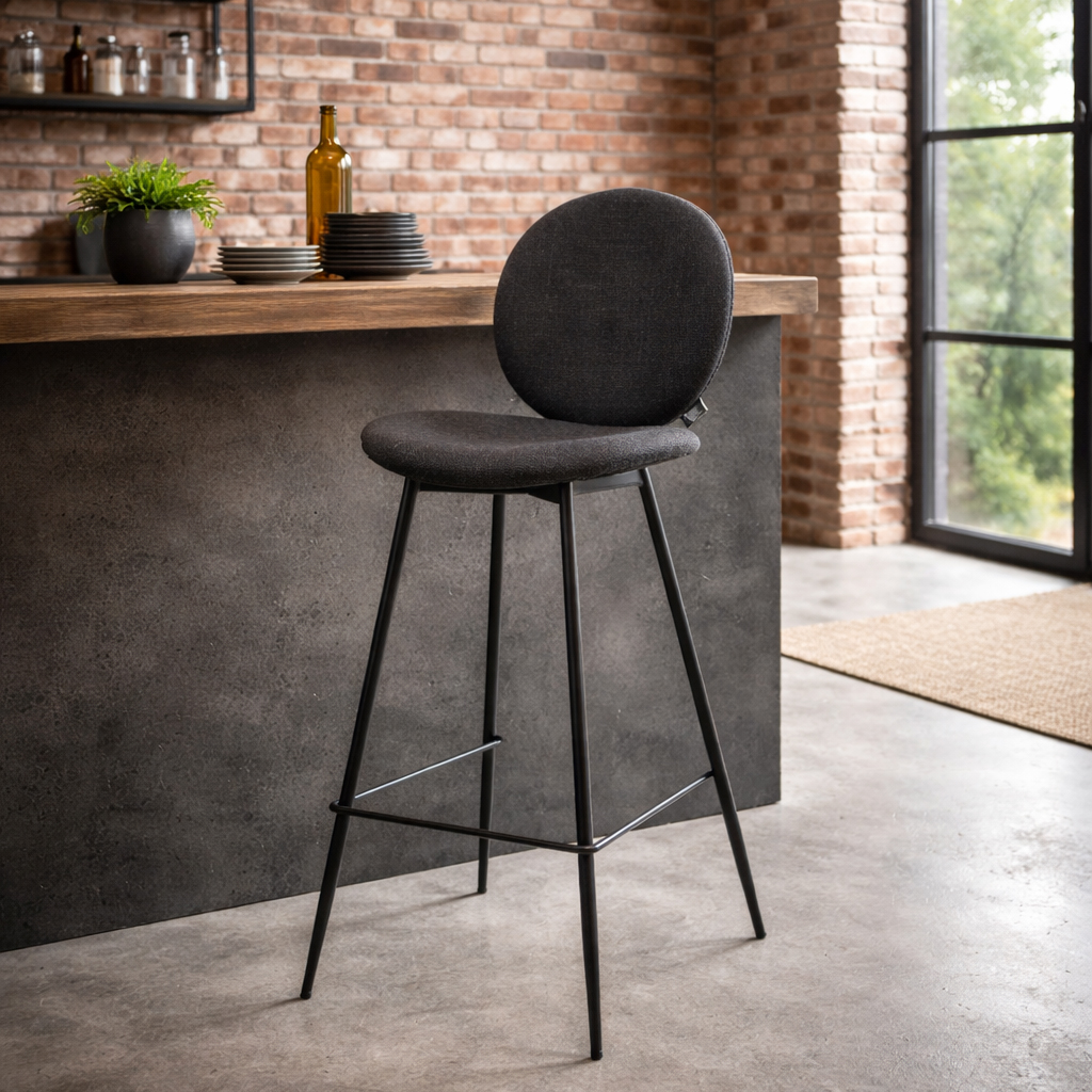 vollpolsterbarhocker_gastronomie_mania_bermuda-800_milieubild_einzeln Vollpolsterbarhocker Mania Bermuda-800 – Milieubild Einzeln