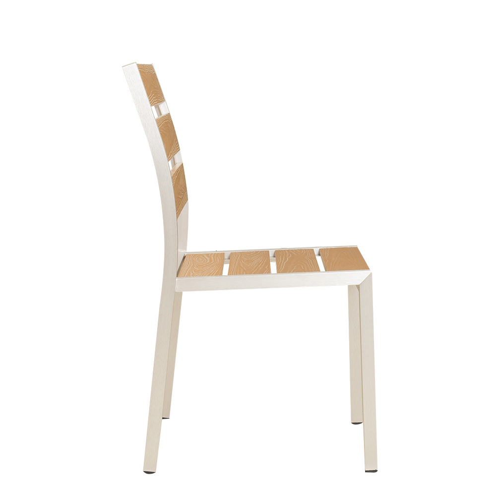 Gastronomiestuhl_Terrassenstuhl_Nesona_teak_Seite_1000px