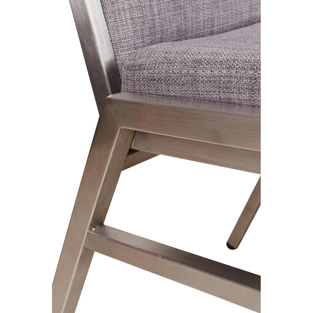 Bankettstuhl Arano mit Metallgestell und grauer Polsterung, stapelbar