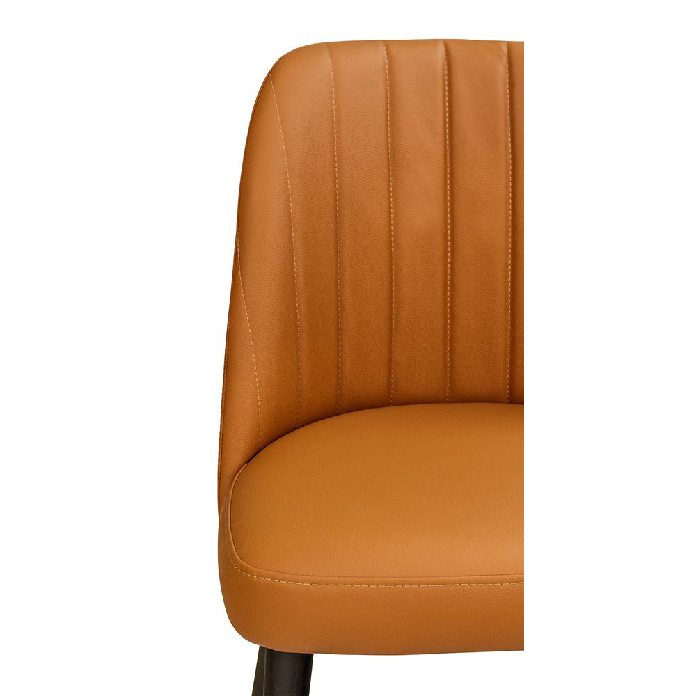 Sona-Sticht-In_braun_Detail_2_1000px