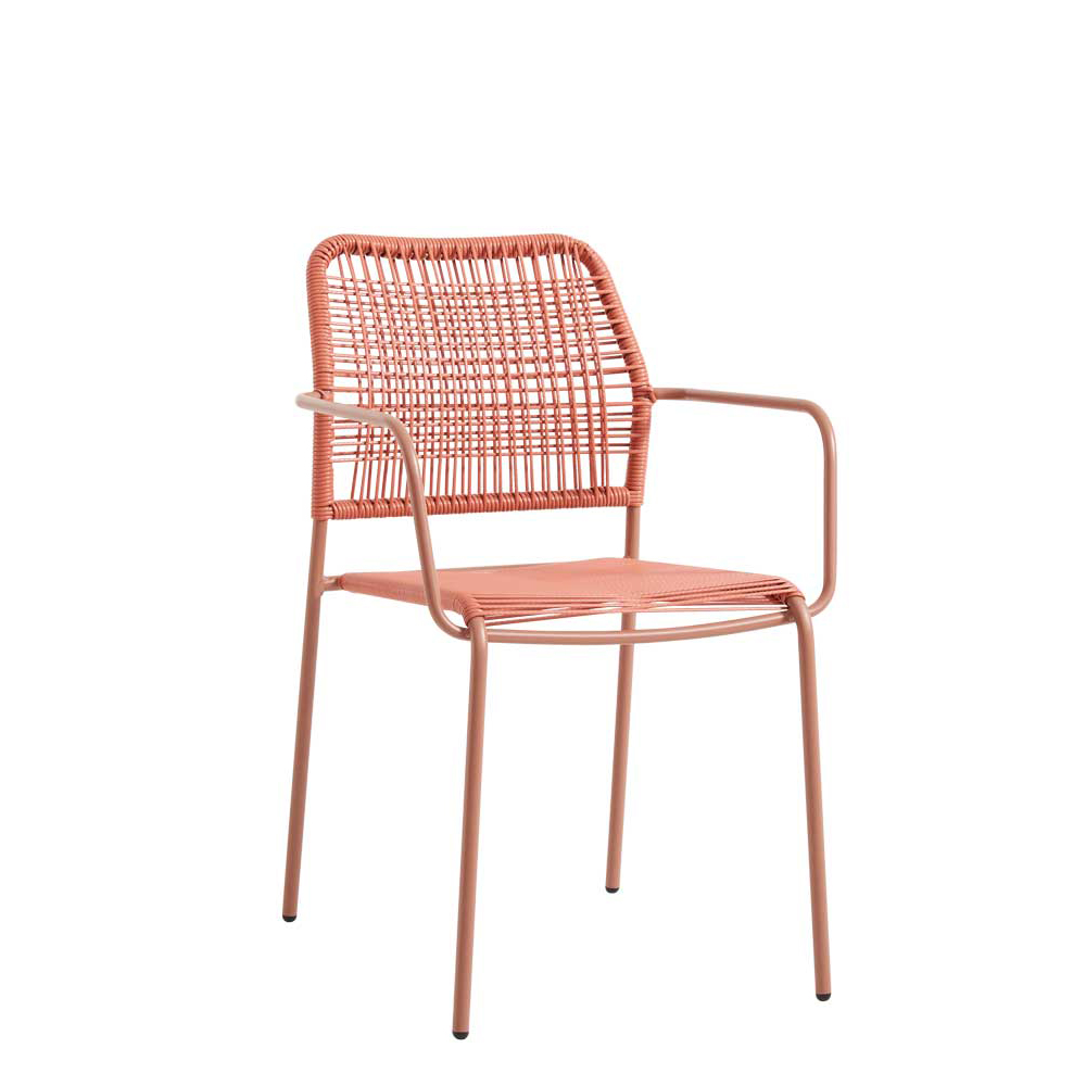 gastronomie-terrassenstuhl_Cordone-Carot_v Outdoorstuhl Cordone Carot mit Stahlgestell und naturfarbenem Kunststoffgeflecht für den Außenbereich