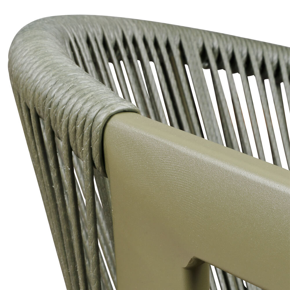 Detailansicht der Rückenlehne des Gartenstuhls Sponto-X Green mit wetterfestem Kunststoffgeflecht