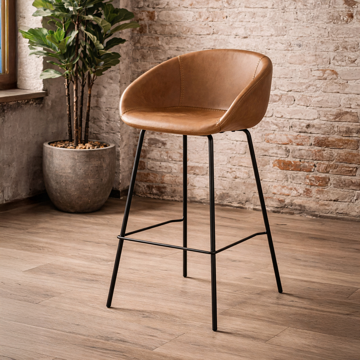 Estara-Bar Brown Indoorstuhl mit Armlehnen und Vollpolsterung – Milieubild einzeln