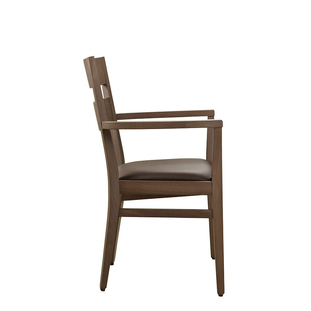 Beizton: ähnl. Nougat/Bezug: D-33