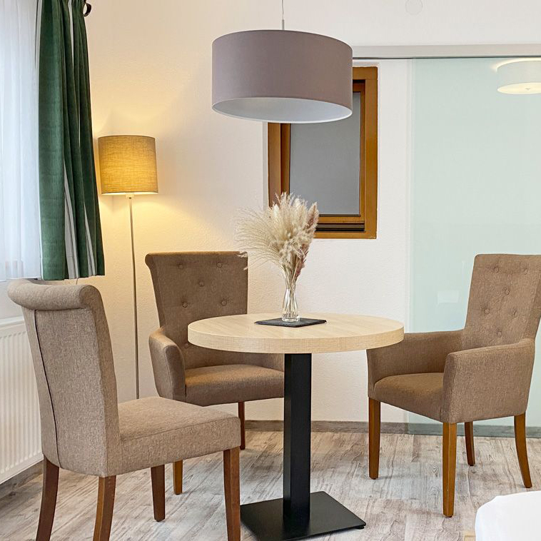 Tischgestell für die Gastronomie Marino-TGF-404 aus Stahl für den Innenbereich im Hotelzimmer