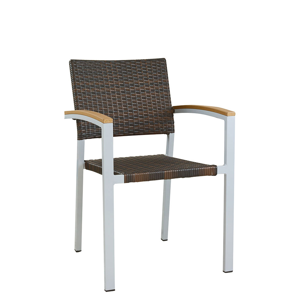 Gastronomiestuhl_Terrassenstuhl_Verbania_burned Terrassenstuhl Verbania Burned mit braunem Rattan-Geflecht, weißem Gestell und Armlehnen in Holzoptik