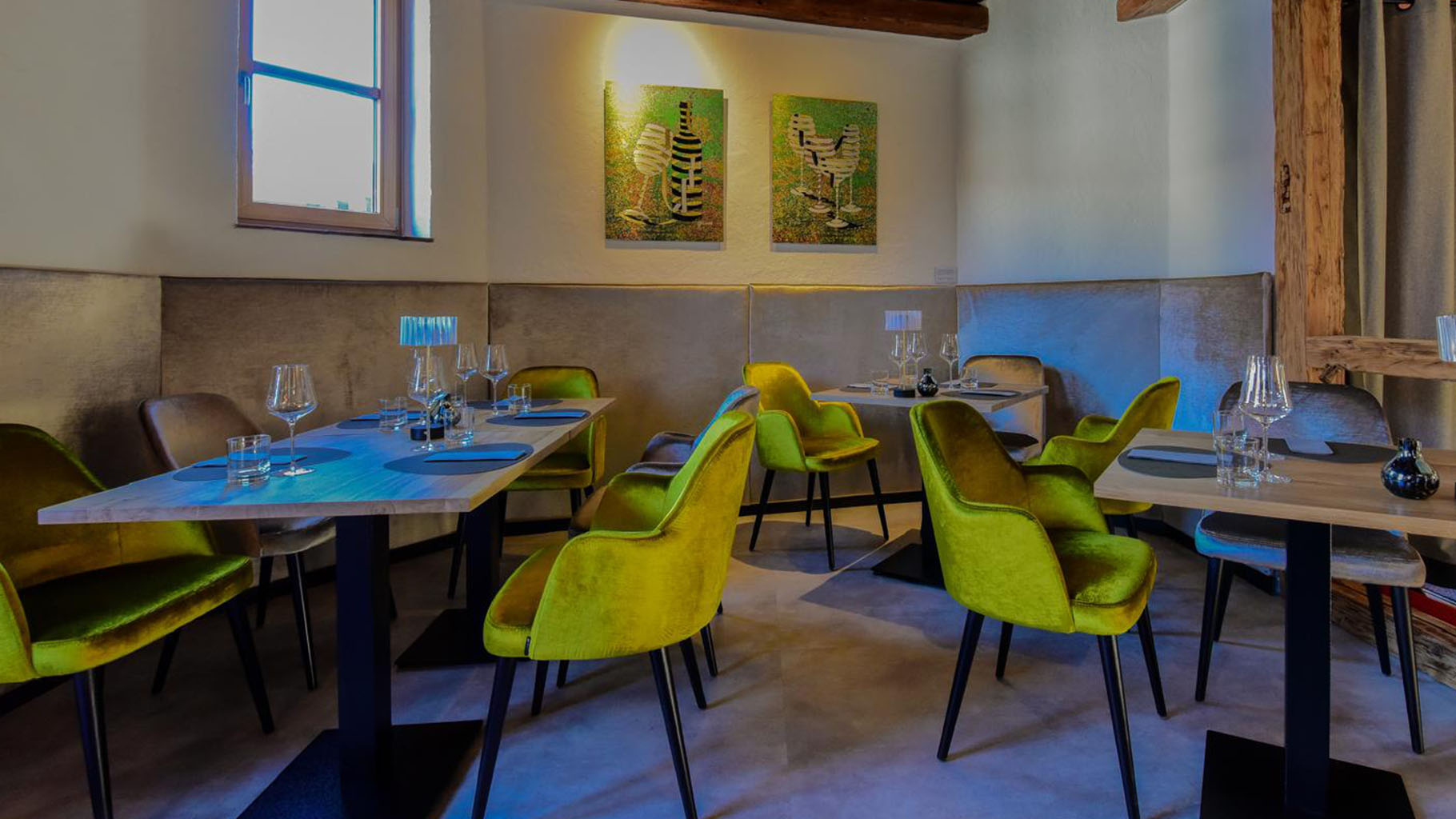 Vin Hommage Erding Gastrostühle