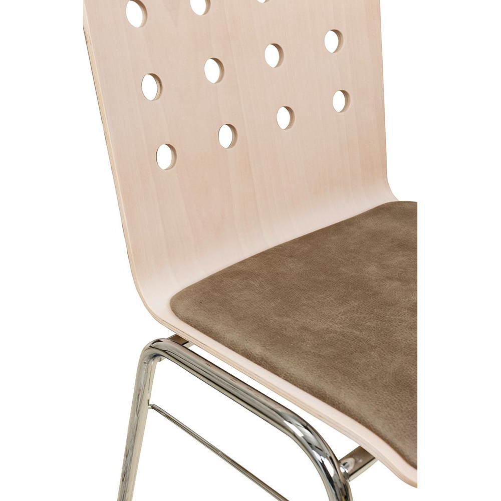 Konferenzstuhl Eruno-510 mit rotem Sitzpolster, verchromtem Metallgestell, stapelbar Beizton: Kastelleiche | Bezug: Bulus 14 Detailansicht Sitzfläche