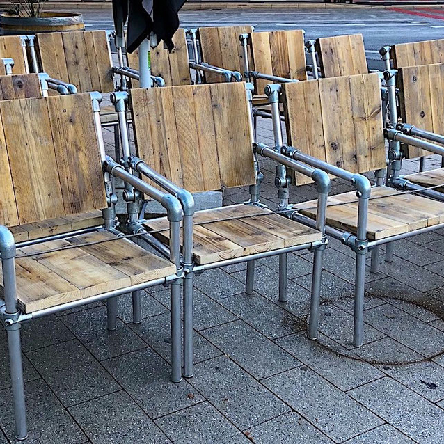 mobel-auf-der-terrasse-ankettenkd4Ihbd6OxVuh