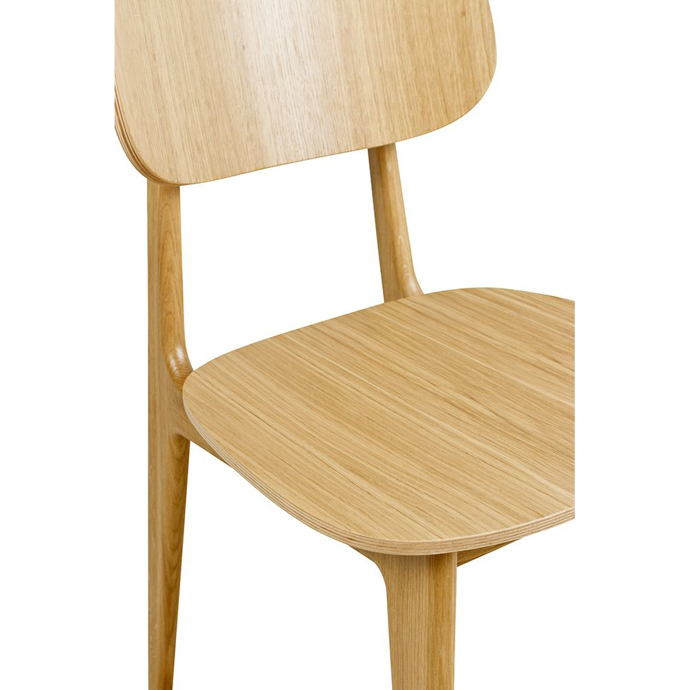 Gastronomiestuhl Cumpo-H mit ergonomischer Sitzfläche aus Eiche für Restaurants und öffentliche Einrichtungen