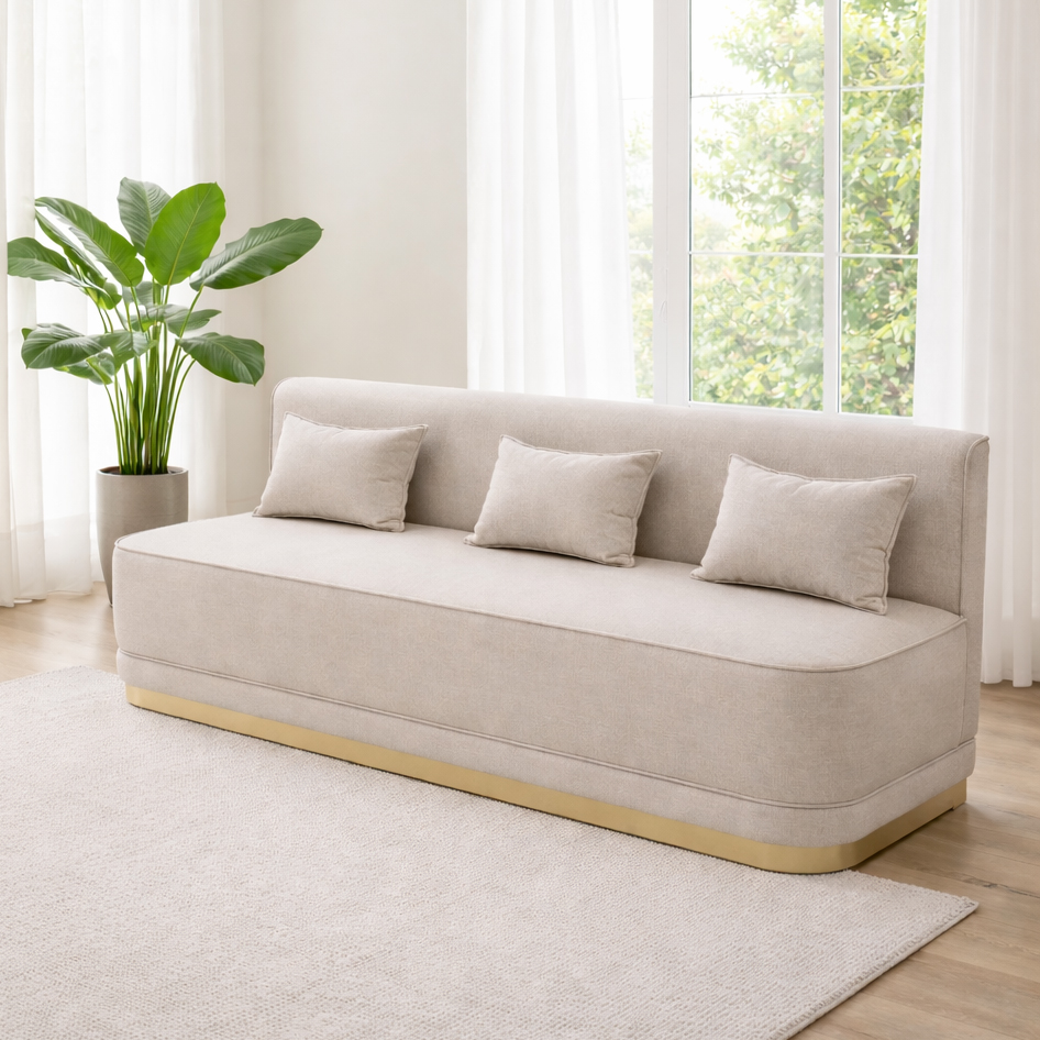 vollpolsterbank_gastronomie_E-101_milieubild_einzeln Vollpolsterbank E-101 mit Dekokissen – Milieubild Einzeln