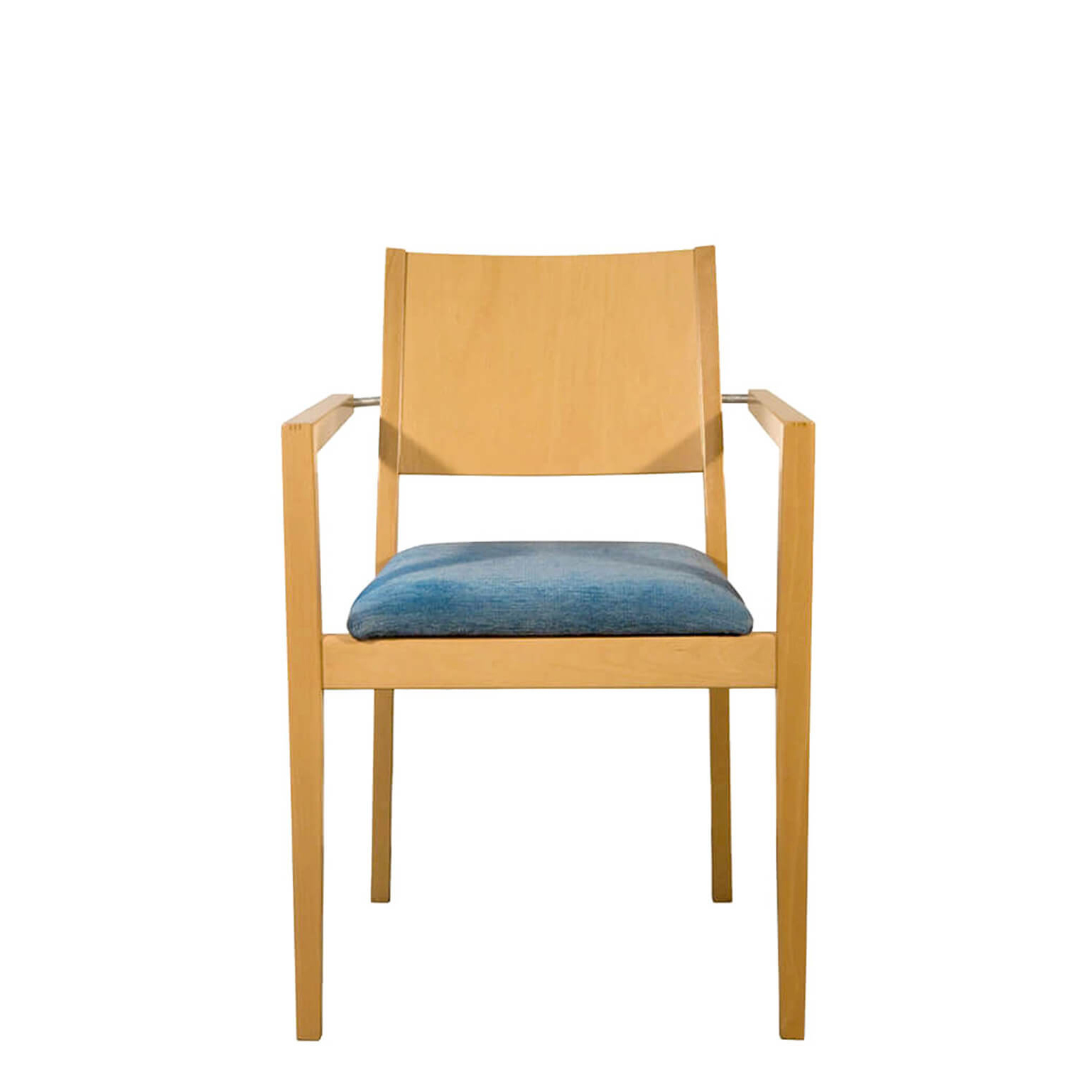 Gastronomie-Holzstuhl_Maia-AL-PPI_frontal_eiche Stapelstuhl Maia AL PPI Eiche