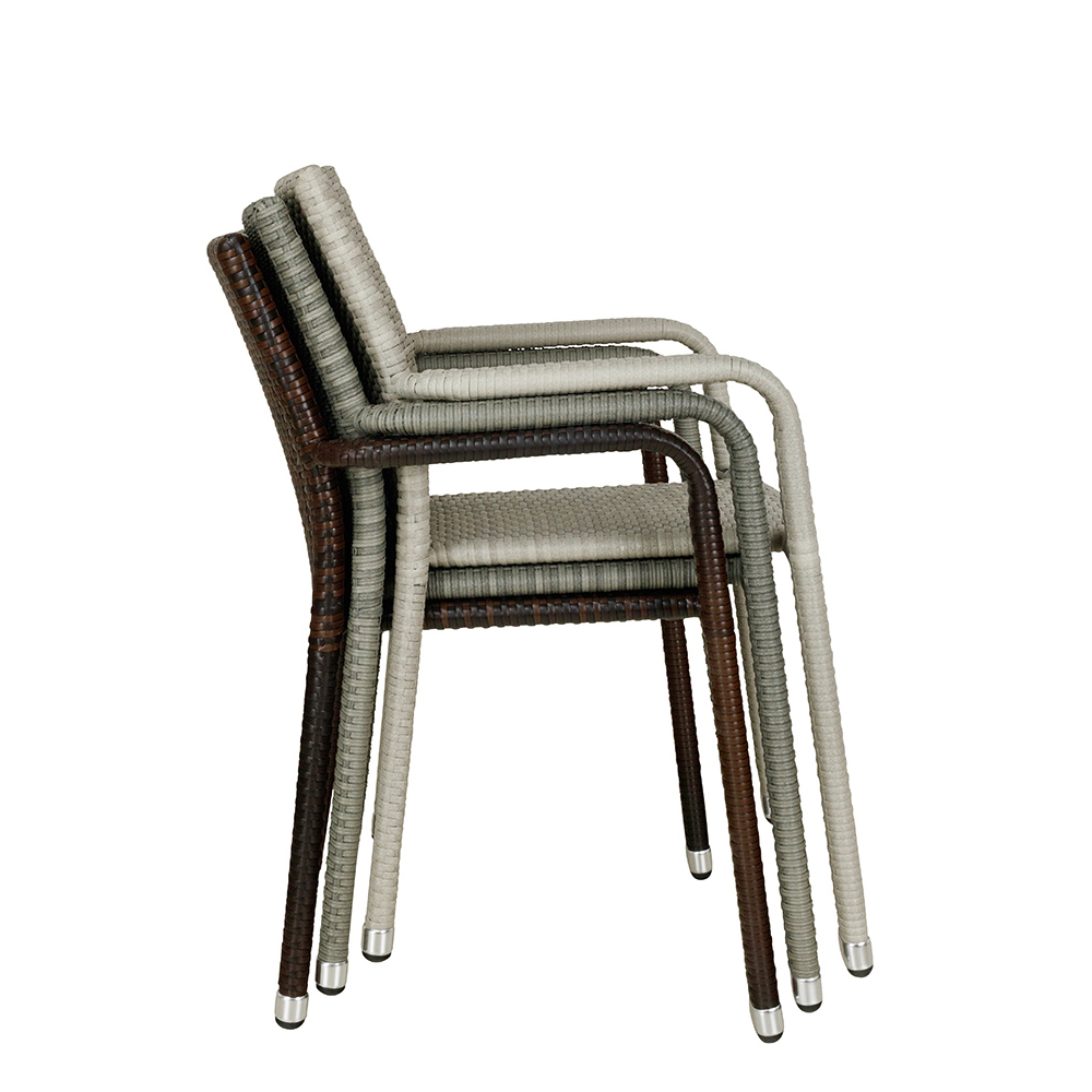 Gastronomiestuhl_Terrassenstuhl_Basato48_StapelVs7src3TPXrYC