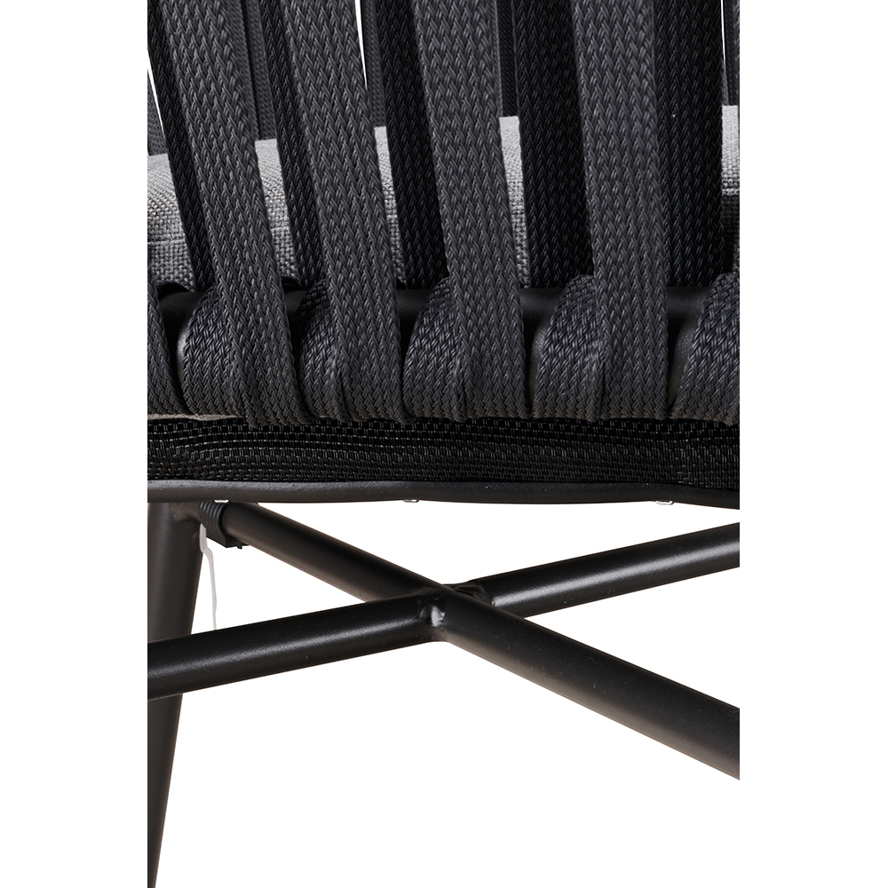 Gastronomie_Outdoorbarhocker_Ramila_Bar-Dark-Grey_detail-5_1000px Outdoor-Barhocker Ramila-Bar Dark Grey mit Aluminiumgestell und grauem Sitzkissen Detailansicht Kunststoff-Geflecht