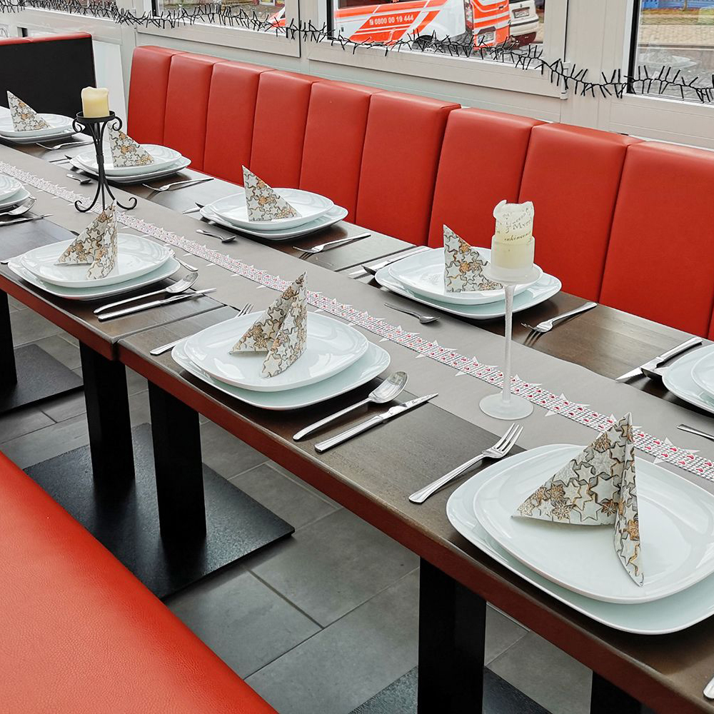 Tischgestell aus Metall für die Gastronomie - Marino-TGF-407 mit zwei Metallsäulen in Tischreihe