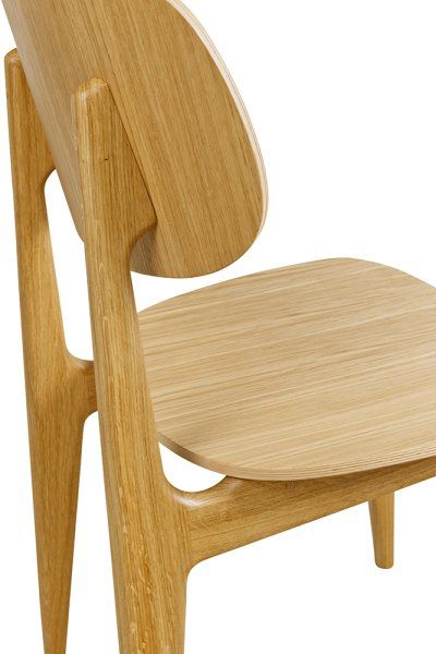 Gastronomiestuhl Cumpo-H mit ergonomischer Sitzfläche aus Eiche für Restaurants und öffentliche Einrichtungen