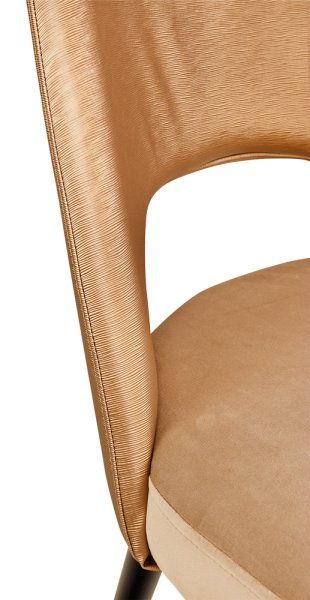 Beizton: Schwarz / Bezug Sitz: Riviera-24 / Bezug Rücken: Mercader bambu Bronze