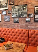 Vorschau: Beizton: Wenge/Bezug: Softy-14/Foto: Fa. Autogrill, Olten (CH) Vorschau: Beizton: Wenge/Bezug: Softy-14/Foto: Fa. Autogrill, Olten (CH)