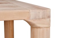 Vorschau: Detailaufnahme der runden Tischbeine und geschwungene Eckverbindung beim Tisch Zubella 140 Vorschau: Detailaufnahme der runden Tischbeine und geschwungene Eckverbindung beim Tisch Zubella 140