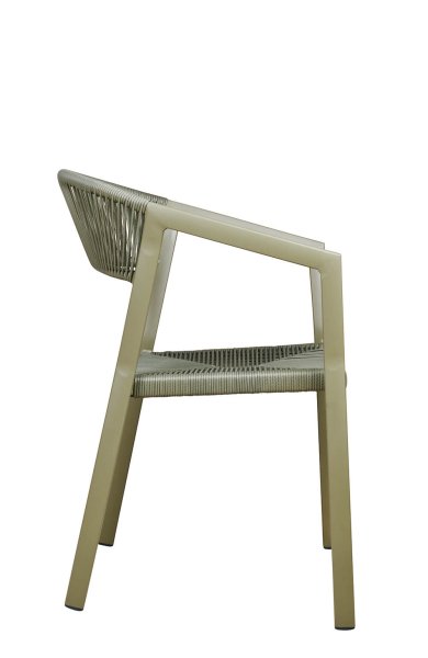 Seitenansicht des wetterfesten Gastronomiestuhls Sponto-X Green mit schräg verlaufender Armlehne