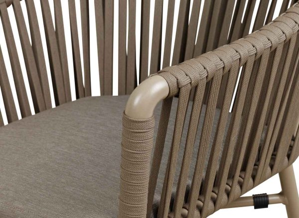 Ramila-48 Brown Terrassenstuhl mit beigem Aluminiumgestell und Textilen-Rücken, stapelbar und wetterfest für Gastronomie Detailansicht Seite