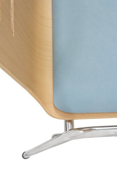 Konferenzstuhl Eruno-612 mit Sitzpolster, verchromtem Metallgestell, stapelbar Detailansicht Sitzfläche