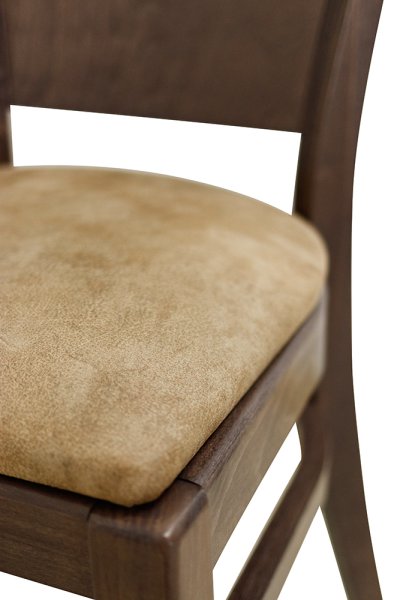 Holzstuhl Saravo-P Wildeiche mit gepolstertem Sitz und ergonomischer Rückenlehne