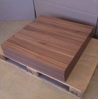 Melaminharz-Tischplatte 25mm 80x80cm Nussbaum hell - Sonderposten Melaminharz-Tischplatte 25mm 80x80cm Nussbaum hell - Sonderposten