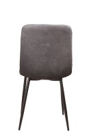 Vorschau: Polsterstuhl Derri Yuma-16 – ein Stuhl mit quadratischer Steppung und schwarzem Metallgestell für Gastronomie Rückansicht Vorschau: Polsterstuhl Derri Yuma-16 – ein Stuhl mit quadratischer Steppung und schwarzem Metallgestell für Gastronomie Rückansicht